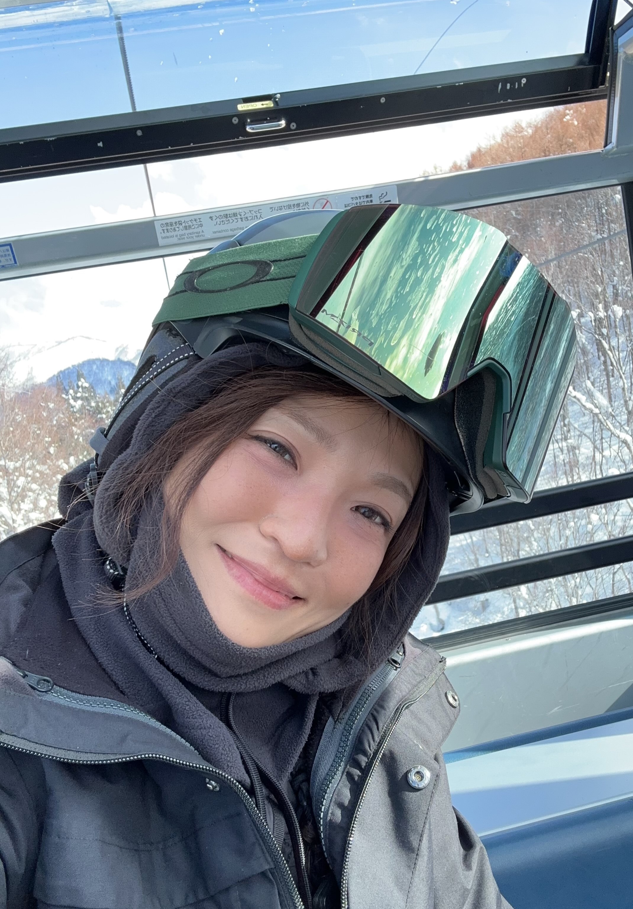 Crazy Snow Pink單板與雙板滑雪教練